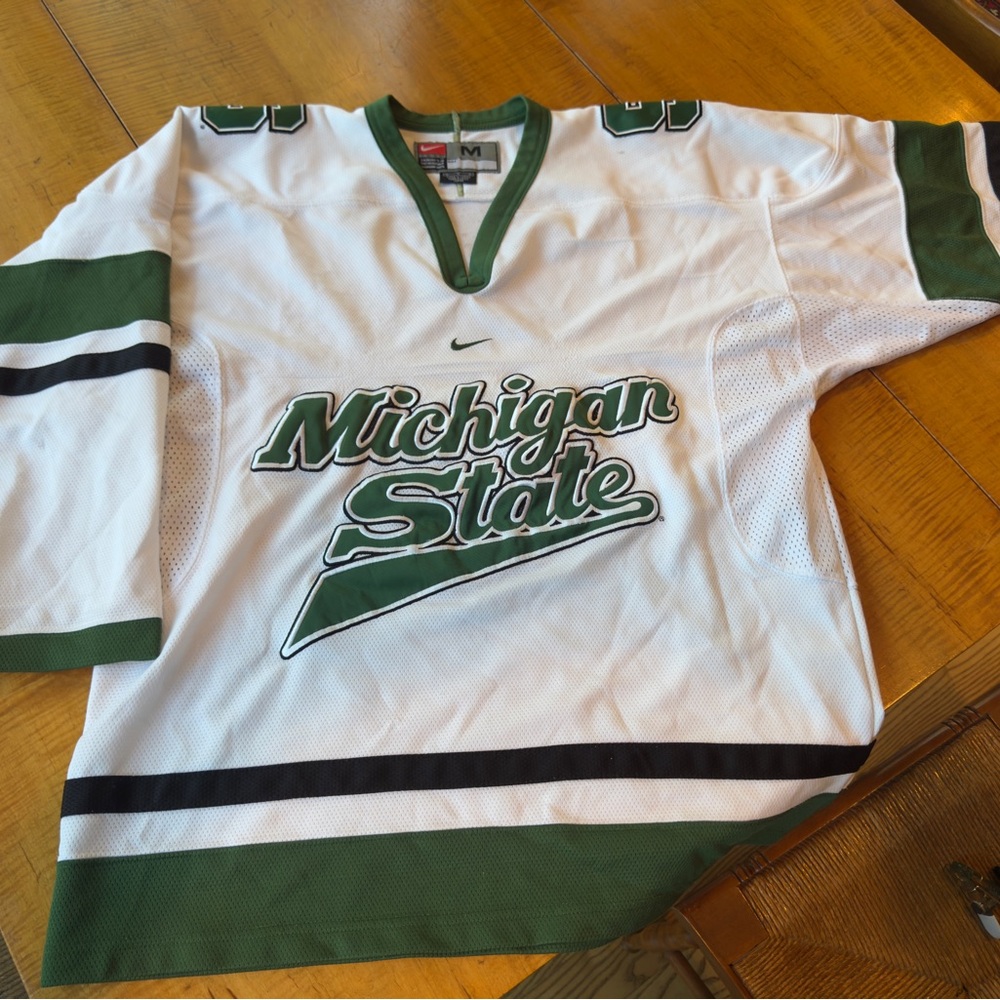Nike Michigan State Hockey Jersey size Medium